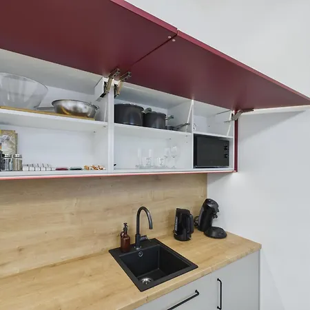 M4 Modern Centre - 3 Min Station 3* Riga