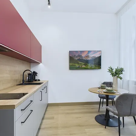 M4 Modern Centre - 3 Min Station Ryga