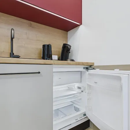 M4 Modern Centre - 3 Min Station 3*