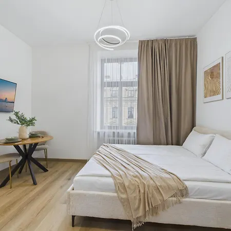 Lägenhetshotell Sleek Downtown 3*