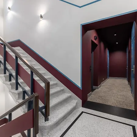 Sleek Downtown 3* Riga