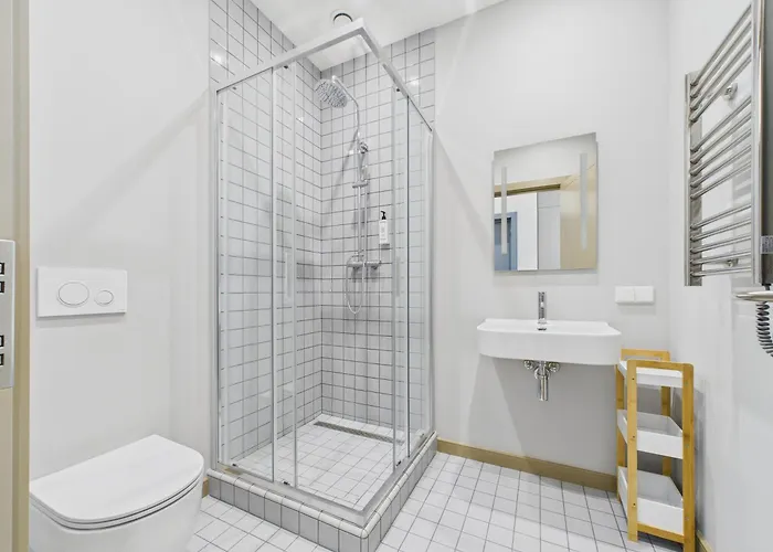 Sleek Downtown Apartmanhotel 3*